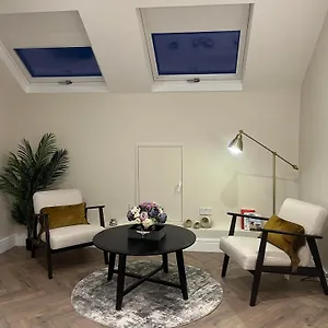 Attic In Citywest , Dublín Irlanda